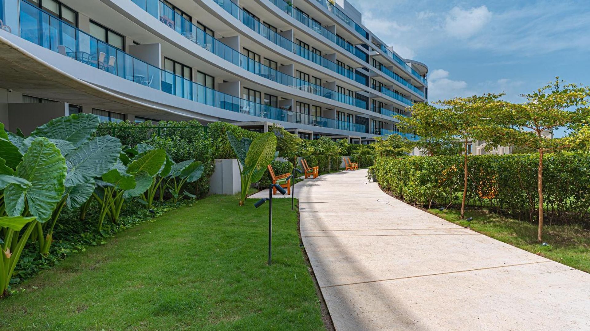 Bohemian 2br - Morros Kai - Private Pool & Parking