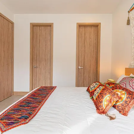 Bohemian 2br - Morros Kai - Private Pool & Parking Apartamento *